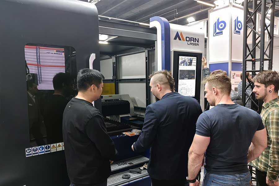 A Máquina de Corte a Laser de Fibra GH3015-6KW Brilha em Kielce; Desempenho Excepcional Impressiona o Público